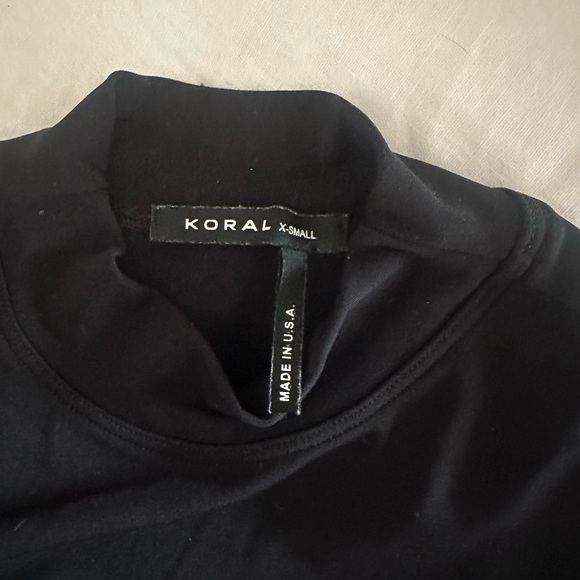 Koral Black Fitted Crop Top - Picture 4 of 5